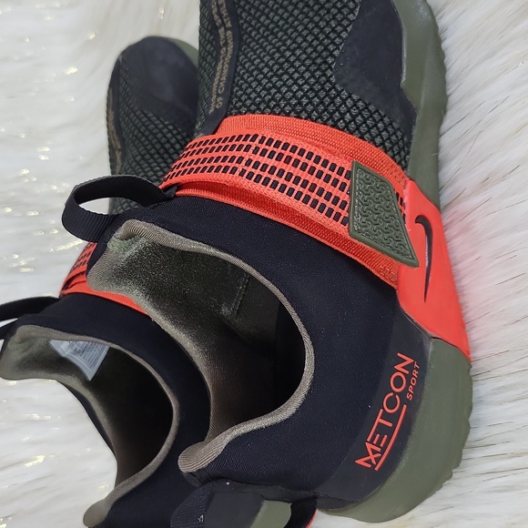 Nike Metcon Sport Sneakers - Picture 7 of 9